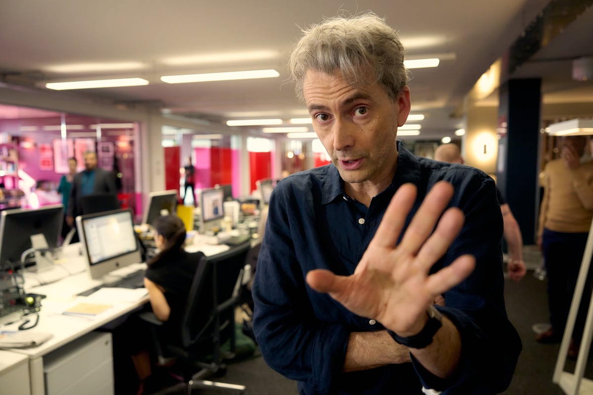 ‘The Hack’, la serie que logra, a medias, contar el escándalo de las escuchas telefónicas a famosos de los tabloides de Murdoch