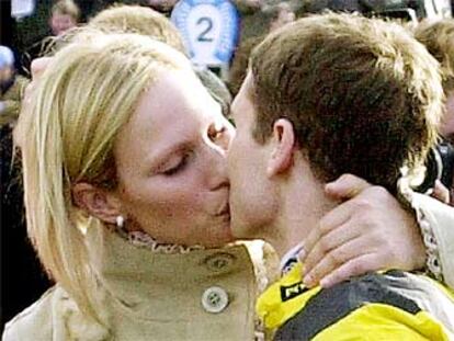 Zara Phillips, hija de la princesa Ana de Inglaterra, con su novio, el jinete Richard Johnson