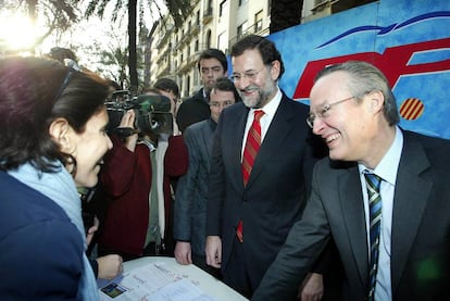 Rajoy i Piqu&eacute; demanen firmes contra l&#039;Estatut a Barcelona.