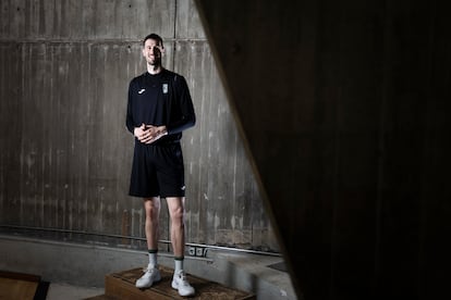 Tomic, en el pabellón Olímpico de Badalona