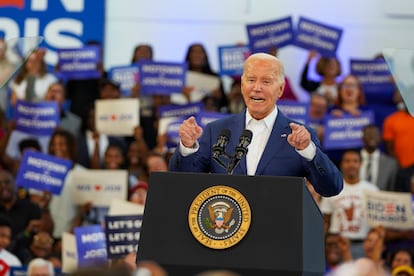 El presidente de Estados Unidos, Joe Biden, este viernes durante un mitin en Detroit (Míchigan).