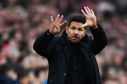 Simeone, durante el &uacute;ltimo partido dis&ugrave;tado por el Atl&eacute;tico en San Mam&eacute;s.