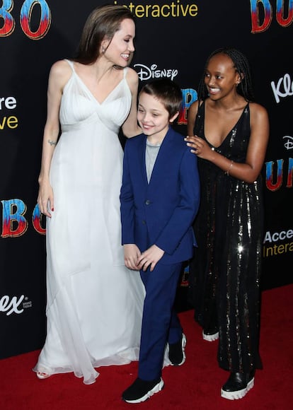 Angelina Jolie, con sus hijos Knox y Zahara en el estreno de 'Dumbo' en Los Ángeles (California).