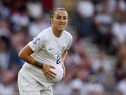 Lucy Bronze, durante un partido de Inglaterra en la Euro 2022.