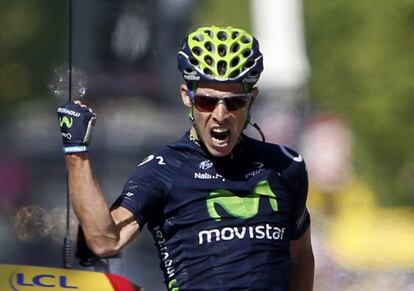Rui Costa celebra la victoria en la 16ª etapa