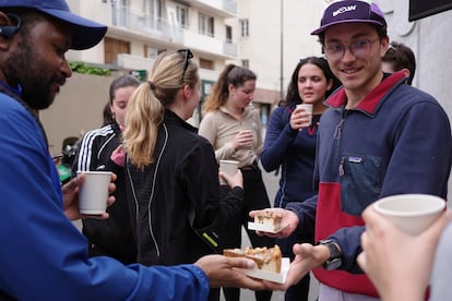 Aurélien Bernhard, amante de los flanes y fundador de Running Flan Club, en París.