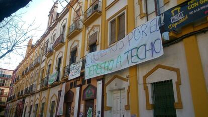 La antigua Corrala Dignidad 03/12/2018. Los pisos fueron desalojados el pasado verano por deficiencias estructurales y de salubridad.