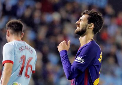 El centrocampista portugués del Barcelona André Gomes, en un momento del partido ante el Celta de Vigo.
 
 
