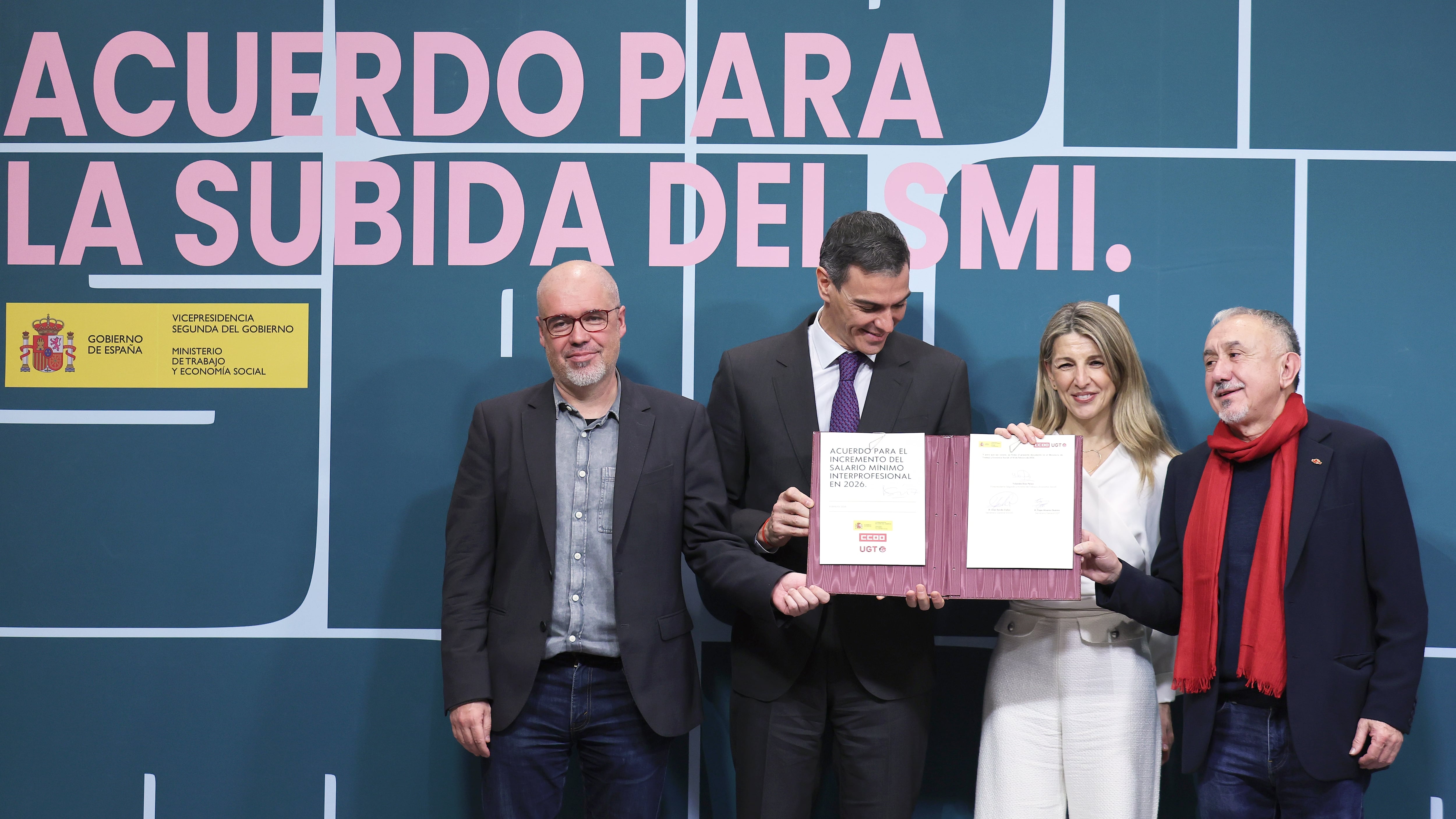 Sánchez carga contra la patronal por rechazar la subida del salario mínimo y reclama a las empresas que suban los sueldos: “Que paguen más”