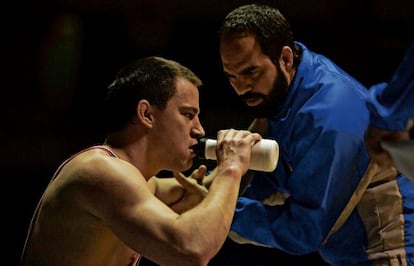 Un fotograma de &#039;Foxcatcher&#039; (2014).