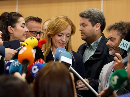 La alcaldesa de Maracena, Berta Linares atiende a los medios, este viernes 26 de mayo, en Maracena, (Granada).