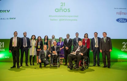 Foto de familia del acto de celebración de los 21 años de Fundación Integralia DKV.