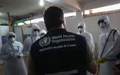 Entrenamiento ante ébola de la Organización Mundial de la Salud en Liberia