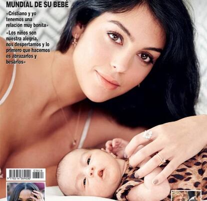 Georgina Rodríguez con su hija Alana Martina en la portada de la revista '¡Hola!'.