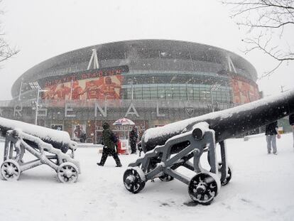 Emirates Stadium, campo del Arsenal, nevado en 2010.