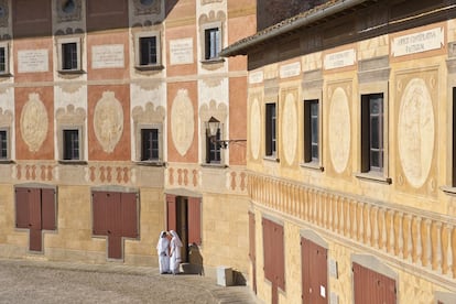 San Miniato es la cuna de la 'Tuber Magnatum' (trufa blanca), y es famoso en el mundo por su Mercato Nazionale del Tartufo Blanco, que se celebra en noviembre. En la imagen, el seminario en la Piazza della Repubblica.