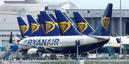 Aviones de Ryanair en el aeropuerto de Dublín.