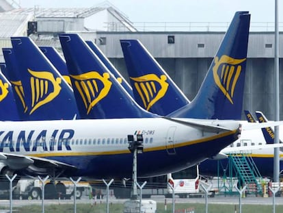 Aviones de Ryanair en el aeropuerto de Dublín.