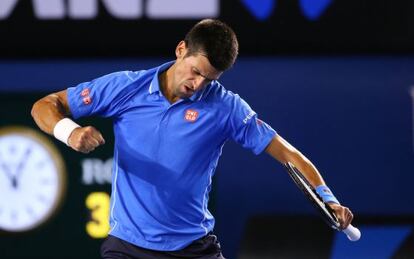 Djokovic celebra su triunfo ante Stan Wawrinka.