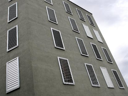 El edificio ganador del FAD tiene un exterior sencillo y simple, pero innova en los interiores.