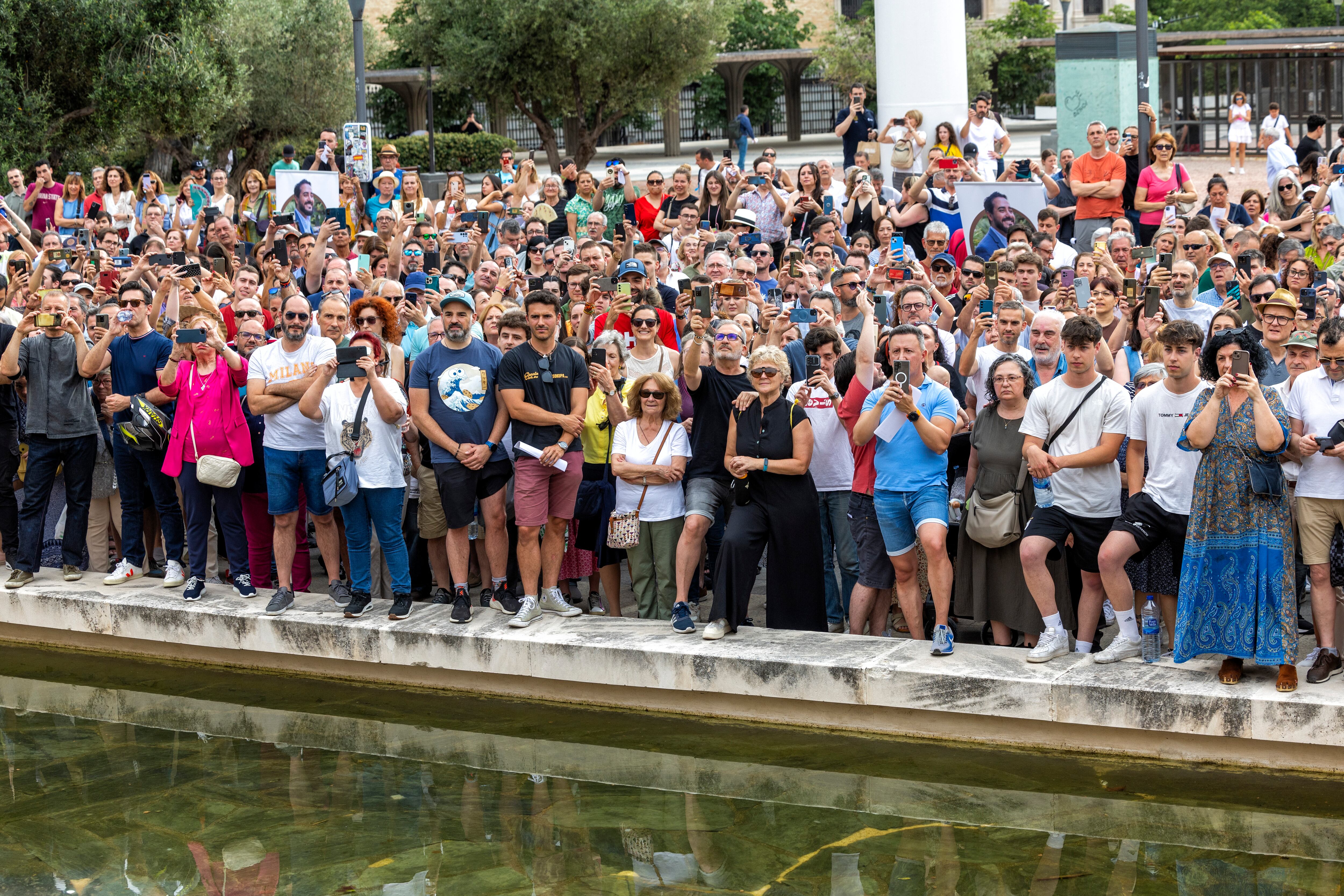 Asistentes al mitin de Alvise Pérez, en Madrid.