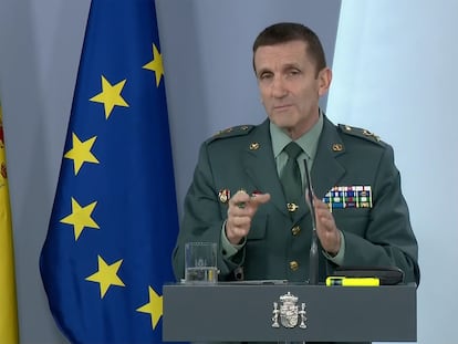 El jefe del Estado Mayor de la Guardia Civil, general José Manuel Santiago, durante la rueda de prensa telemática del comité de seguimiento de la pandemia, este martes.