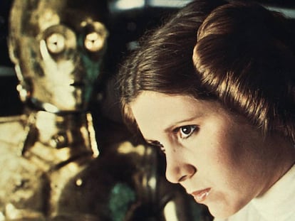 Carrie Fisher interpretando a la princesa Leia en la saga 'Star Wars'.