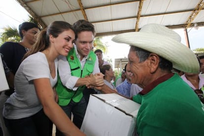 Anahi y Velasco, en un acto oficial en Chiapas.