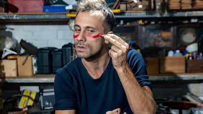 Oriol Pla al taller de teatre de la casa familiar, a Olesa de Montserrat