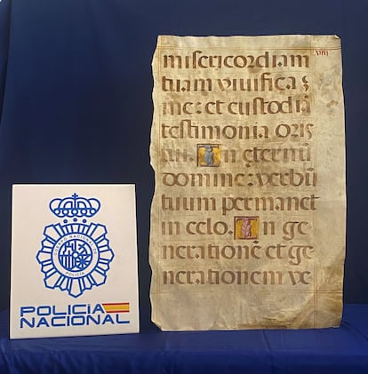 Manuscrito coral recuperado por la Policía Nacional en Murcia.