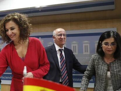 Maria Jesus Montero, Carolina Darias, Inés Bardon y Francisco Hernández.