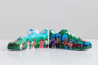 'Jíbaro', arte objeto realizado con un par de Air Force 1 ilustrados con escenas de la cultura puertorriqueña y estadounidenses.