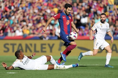 Ilkay Gundogan durante el Clásico contra el Real Madrid.