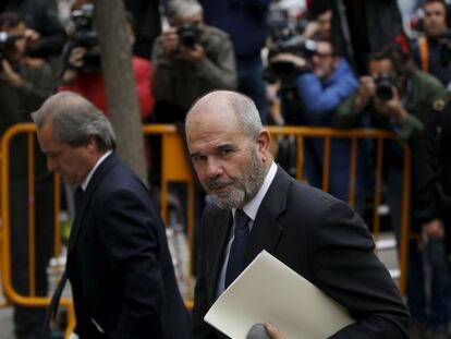 El expresidente andaluz, Manuel Chaves, entrando en el Tribunal Supremo el 14 de abril de 2015.