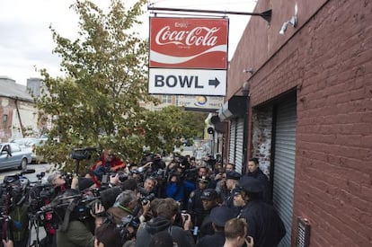 La entrada de la bolera que visitó el afectado en Nueva York.