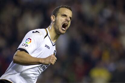 Los goles de Soldado han metido mucho miedo al equipo madrileño que ha resistido en los últimos minutos