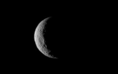 Fotografía de Ceres tomada por la nave `Dawn´ el pasado 1 de marzo, mientras se aproximaba al planeta enano.