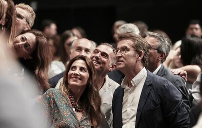 El presidente del Partido Popular, Alberto Núñez Feijóo, participa en un acto de campaña en Estepona el pasado viernes.