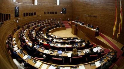 Las Cortes Valencianas se reunieron este mi&eacute;rcoles por primera vez despu&eacute;s de dos meses. 