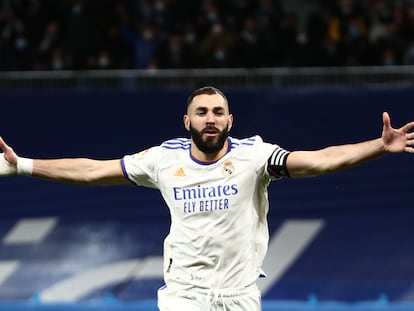 Karim Bezema celebra el tanto en el Real Madrid - Athletic.