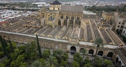 Exterior de la Mezquita-Catedral de C&oacute;rdoba.