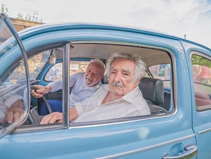 El presidente de Brasil, Lula da Silva, y el exmandatario de Uruguay José Mujica, en Montevideo.