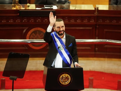 O presidente de El Salvador, Nayib Bukele, na noite de terça-feira na Assembleia.