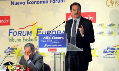 Carlos Iturgaiz, durante su intervención en el Forum Europa Tribuna Euskadi.