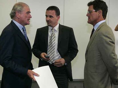 Ramón Calderón, Pedja Mijatovic y Fabio Capello, en un acto institucional del Madrid.