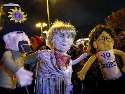 Concentraci&oacute;n en Madrid para exigir la retirada de los cargos a los dos titiriteros.