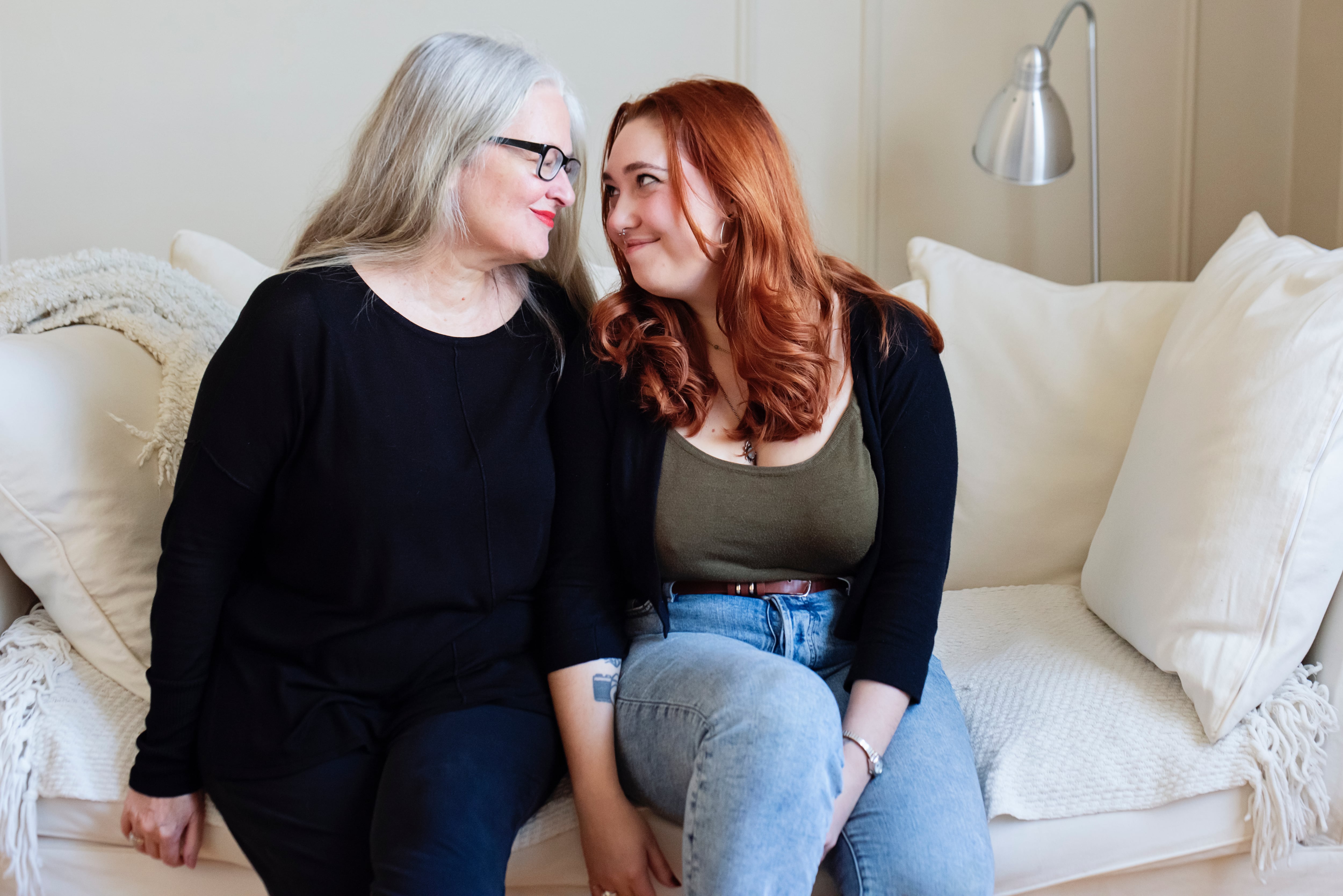 Menstruación y perimenopausia bajo el mismo techo: choque y complicidad entre madres e hijas