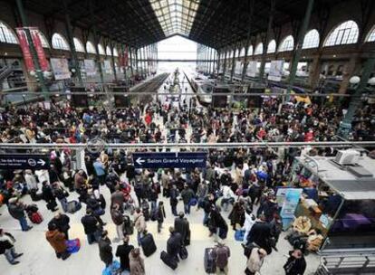 La Gare du Nord de París fue una de las estaciones que se vieron afectadas este sábado por los sabotajes a los trenes de alta velocidad