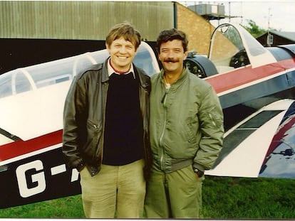 David Morgan y Héctor Sánchez, durante un encuentro en 1993.