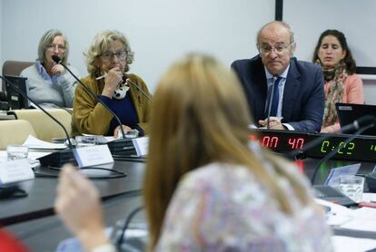 Manuela Carmena durante la Comisión de Cultura y Deportes del Ayuntamiento de Madrid.